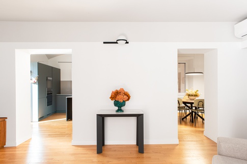 Open Space in stile contemporaneo di 40 di PERIMETRI studio