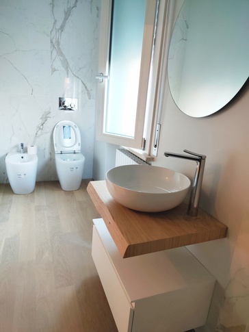 Bagno in stile contemporaneo di 5 di Elisa Nicoletti