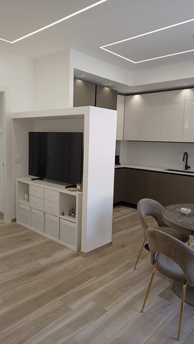 Soggiorno in stile contemporaneo di 24 di Melissa Domenici Architetto