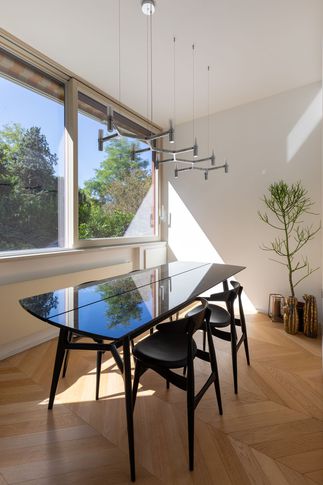 Sala da Pranzo in stile moderno di 10 di LR Home Planner