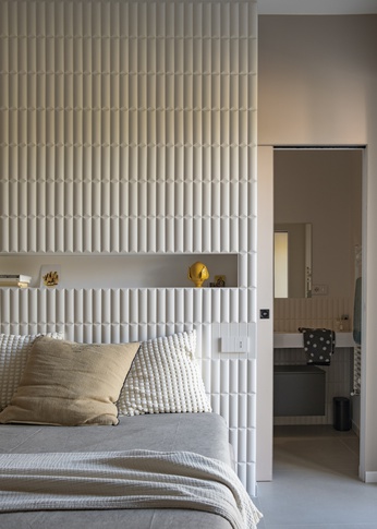 Camera da Letto in stile moderno di 18 di Michela Cordisco Studio