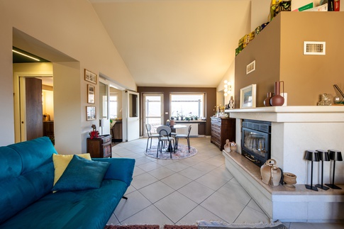 Open Space in stile eclettico di 27 di Valeria Home Interior