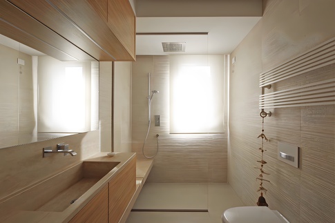 Bagno in stile contemporaneo di 6 di JFD Juri Favilli Design