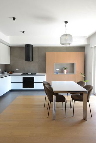 Cucina in stile contemporaneo di 18 di Fiorenzo D'Onofrio Architetto