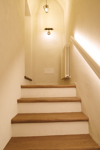 Scale in stile rustico di 2 di Studio di Interior Design di Yuliya Danilchenko