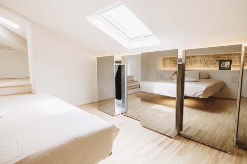Camera da Letto in stile contemporaneo di 30 di SMartSTUDIO