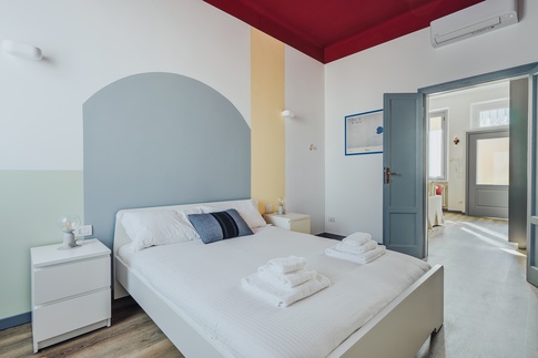 Camera da Letto in stile contemporaneo di 18 di Annalisa Carli Architetto