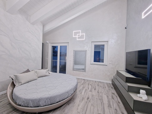 Camera da Letto in stile contemporaneo di 23 di Caterina Morisano