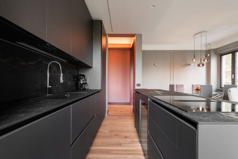 Cucina in stile glamour di 15 di Equus Architects Cucina in stile glamour di 15 di Equus Architects