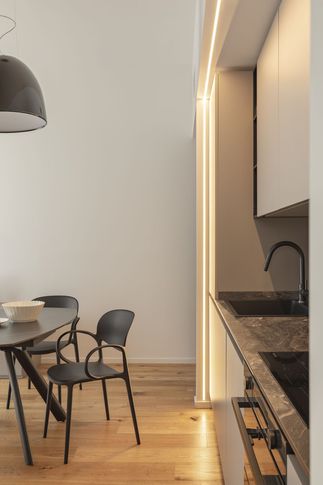 Open Space in stile contemporaneo di 20 di tapas studio