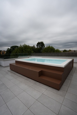 Terrazza in stile moderno di 21 di BF interni Terrazza in stile moderno di 21 di BF interni