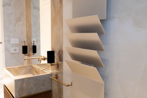 Bagno in stile contemporaneo di 10 di Salvatore Sito Interior Designer