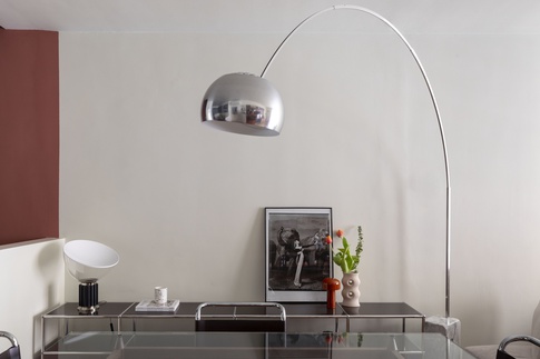 Soggiorno in stile anni '70 di 23 di Paper Plane design