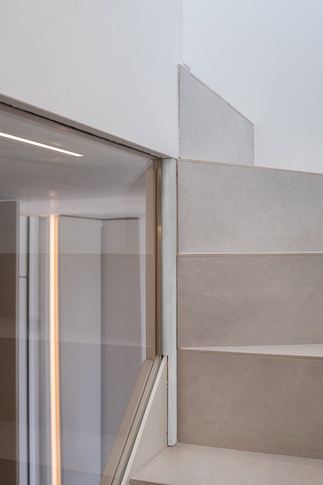 Scale in stile moderno di 3 di Bossi Vigorito Building Interior