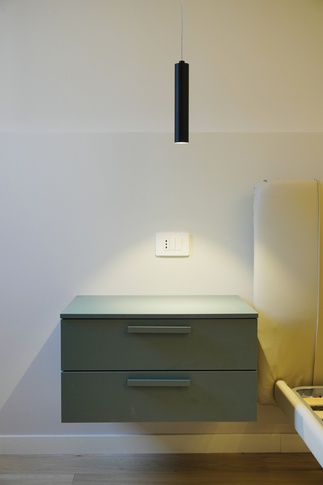 Camera da Letto in stile contemporaneo di 14 di Rinnova Home 3d