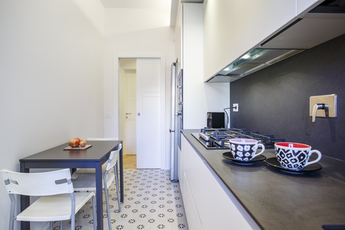 Cucina in stile contemporaneo di 8 di Valentina Varricchio Architetto Cucina in stile contemporaneo di 8 di Valentina Varricchio Architetto