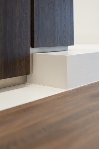 Cucina in stile contemporaneo di 15 di Abitacolo Interni Cucina in stile contemporaneo di 15 di Abitacolo Interni