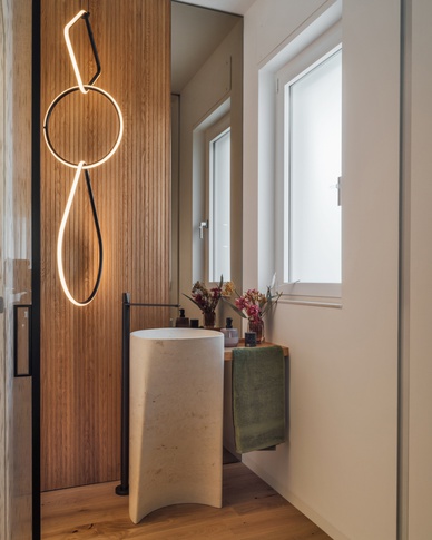 Bagno in stile contemporaneo di 4 di Francesco Cardano Interior Designer Bagno in stile contemporaneo di 4 di Francesco Cardano Interior Designer