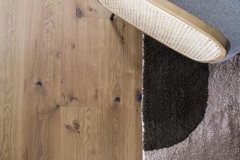 Soggiorno in stile contemporaneo di 32 di Valentina Varricchio Architetto Soggiorno in stile contemporaneo di 32 di Valentina Varricchio Architetto