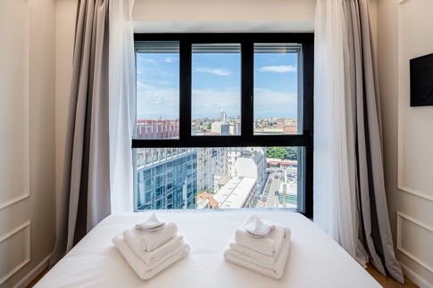 Camera da Letto in stile contemporaneo di 13 di FCInteriorDesignStudio |