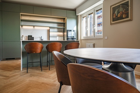 Open Space in stile contemporaneo di 45 di Gianluca Chiocca Interior Design Studio