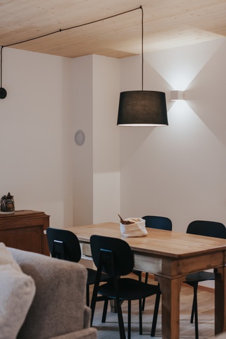 Open Space in stile minimal di 40 di design by very Open Space in stile minimal di 40 di design by very
