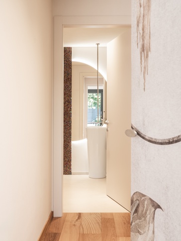 Bagno in stile moderno di 9 di Studio di Architettura Barbara Vucusa Architetto