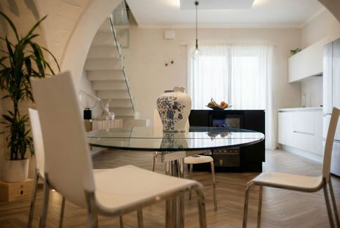 Sala da Pranzo in stile moderno di 20 di SaturninoStudio Architecture and Design