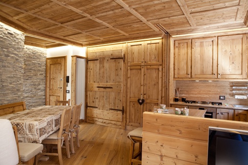 Cucina in stile rustico di 32 di Elena Vigano' Architetto
