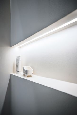 Bagno in stile moderno di 3 di STUDIO AEDES STP SRL