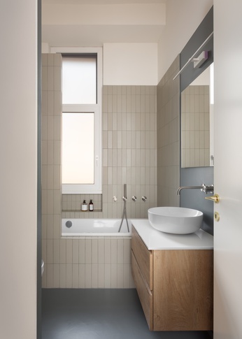 Bagno di Servizio in stile contemporaneo di 4 di TGA_Studio