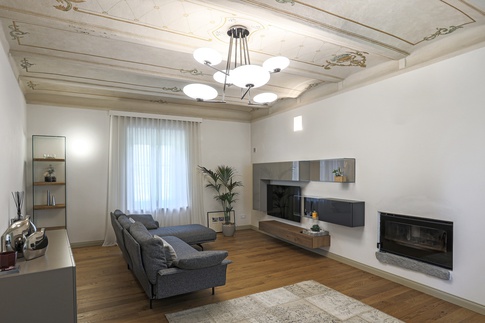 Soggiorno in stile moderno di 40 di Carola Ribotta architetto