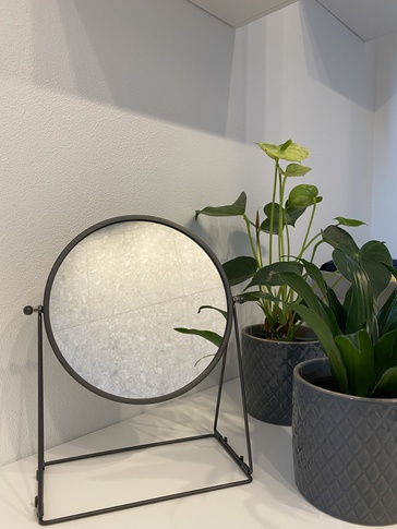 Bagno in stile contemporaneo di 5 di Mir Group