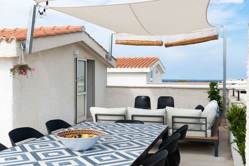 Terrazza in stile mediterraneo di 80 di Caprioli Architetti Terrazza in stile mediterraneo di 80 di Caprioli Architetti