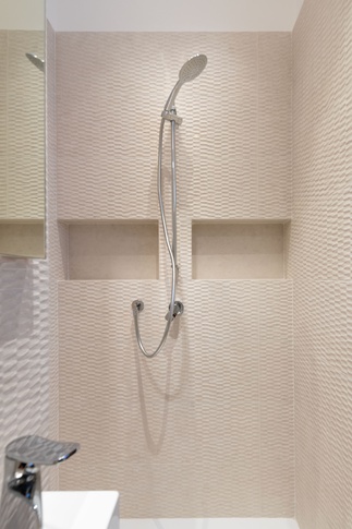 Bagno in stile contemporaneo di 3 di STUDIO FABIO VIZZI ARCHITETTURA