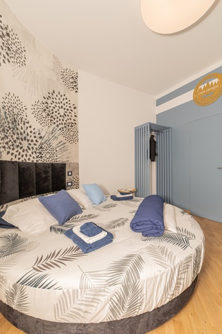 Camera da Letto in stile urban di 13 di Valentina Solera Architetto