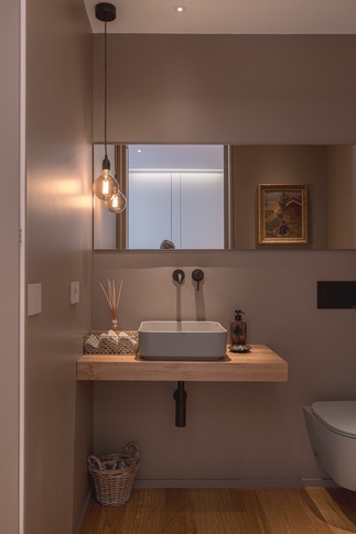 Bagno in stile contemporaneo di 20 di Nicoletta Zanella