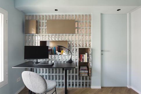 Studio in stile contemporaneo di 8 di Facta Studio Architetti Milano