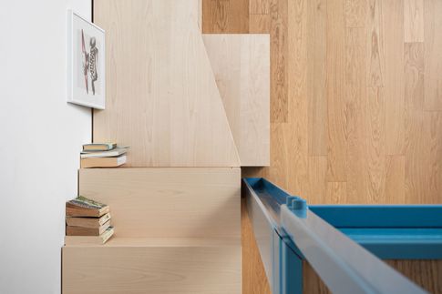 Open Space in stile contemporaneo di 35 di Giulia Dagheti Architetto