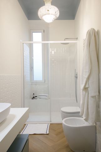 Bagno in stile moderno di 7 di Ada Airoldi Interior designer
