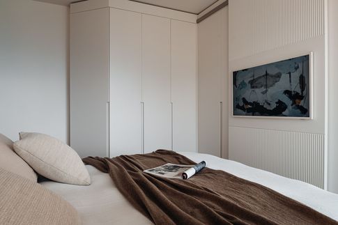 Camera da Letto in stile industriale di 14 di Alexandra Designer