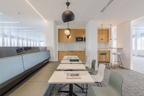 Open Space in stile contemporaneo di 1200 di Frame Farm - Architecture & Design
