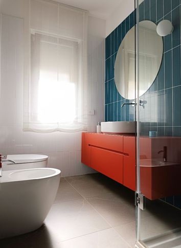 Bagno in stile contemporaneo di 6 di ESFA architetti