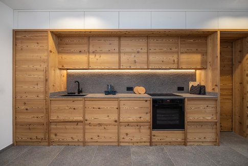 Open Space in stile minimal di 40 di Arredamenti Andalo