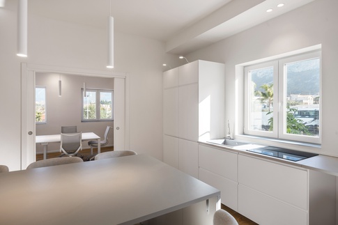 Angolo Bar in stile contemporaneo di 40 di alberto4house