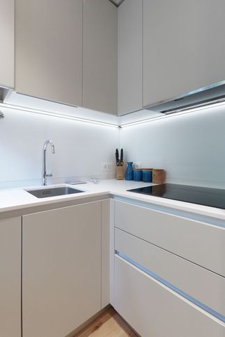 Cucina in stile scandinavo di 8 di Desearq studio - architettura e interior design