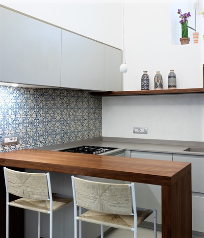 Cucina in stile mediterraneo di 8 di Valentina Garraffa architetto light designer