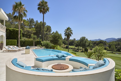 Piscina in stile glamour di 35 di NOMADE ARCHITETTURA
