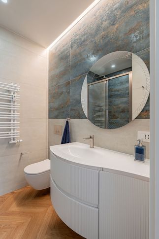 Bagno in stile moderno di 7 di Wephouse