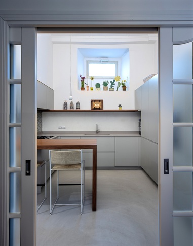 Cucina in stile mediterraneo di 8 di Valentina Garraffa architetto light designer